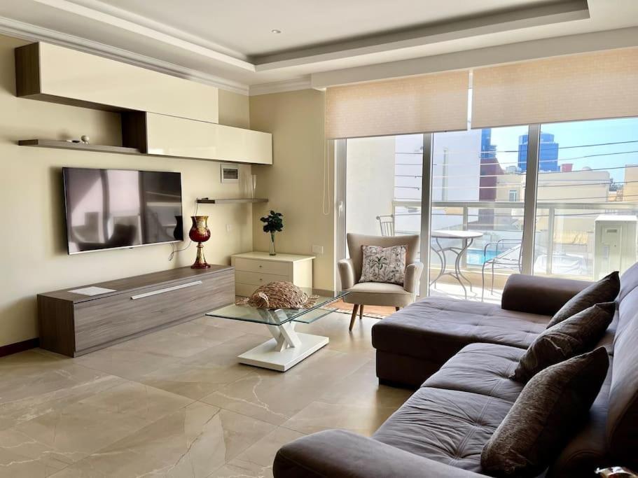 Apartment San Anton Gardens 3bdr
